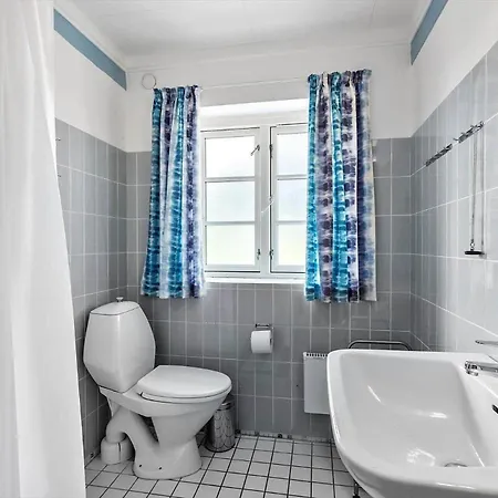 Ae249-aeroskobing-tivoli-2 Semesterbostad Ærøskøbing